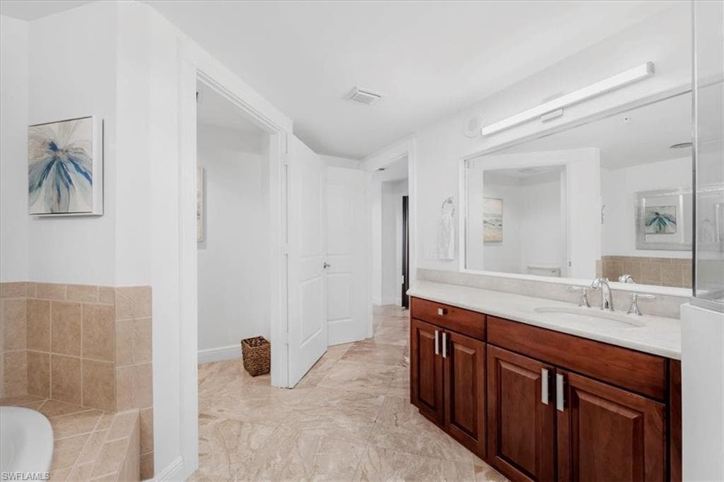 6061 Silver King BLVD # 306, CAPE CORAL FL 33914-36