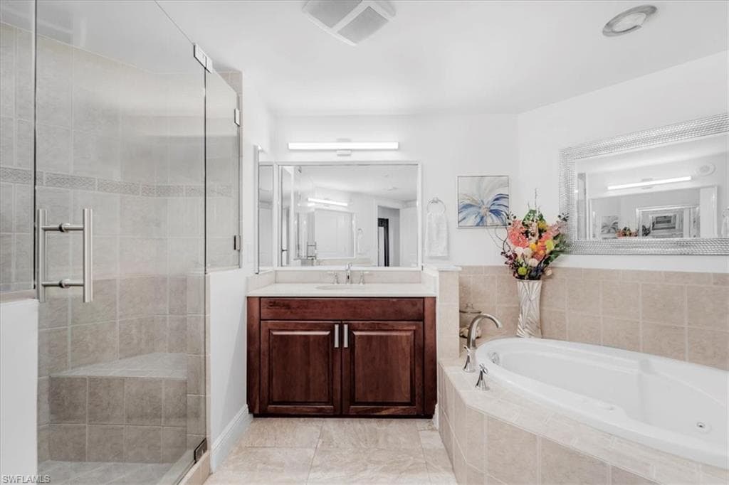 6061 Silver King BLVD # 306, CAPE CORAL FL 33914-34