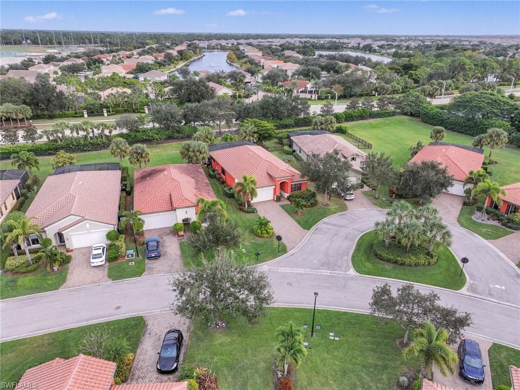 12715 Fairington WAY-42
