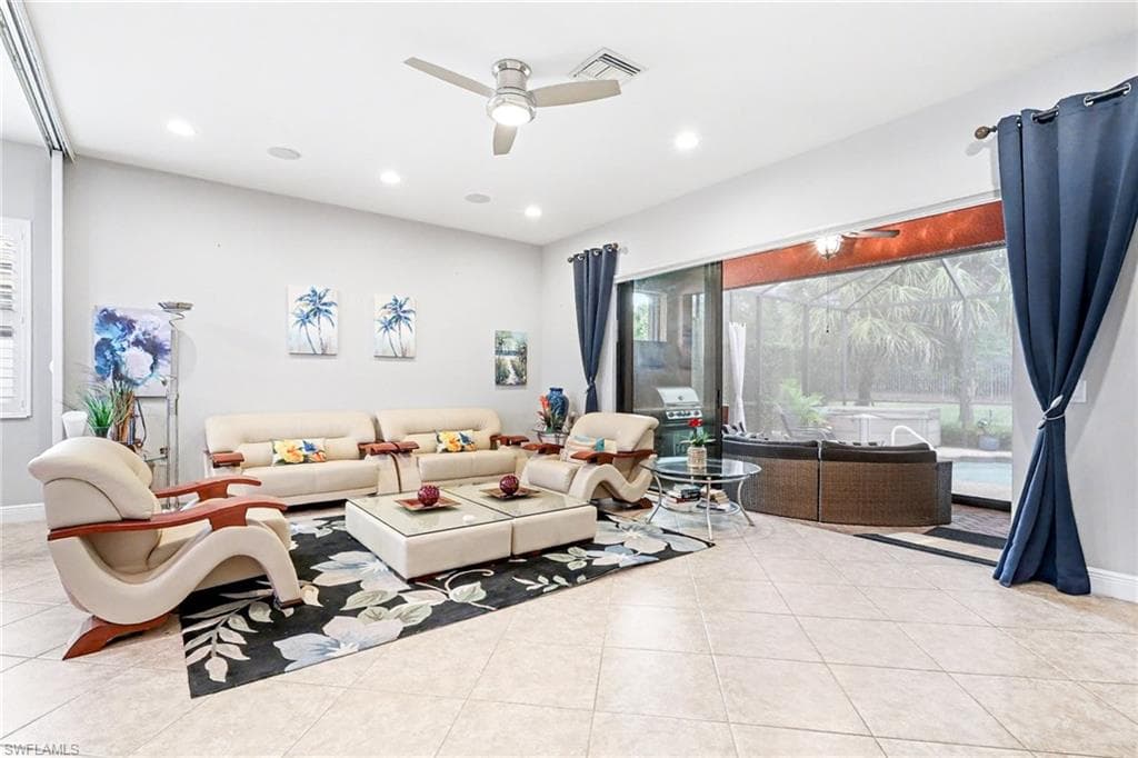 12715 Fairington WAY-10