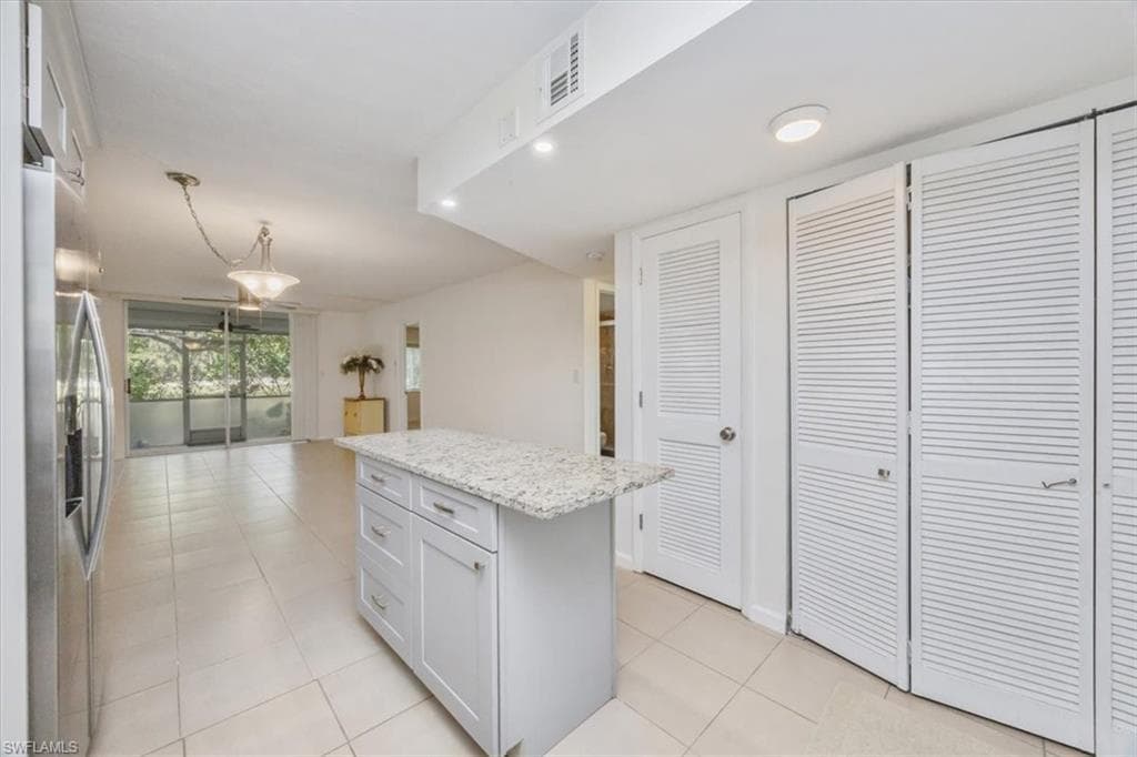 499 Forest Lakes BLVD # 110, NAPLES FL 34105-5