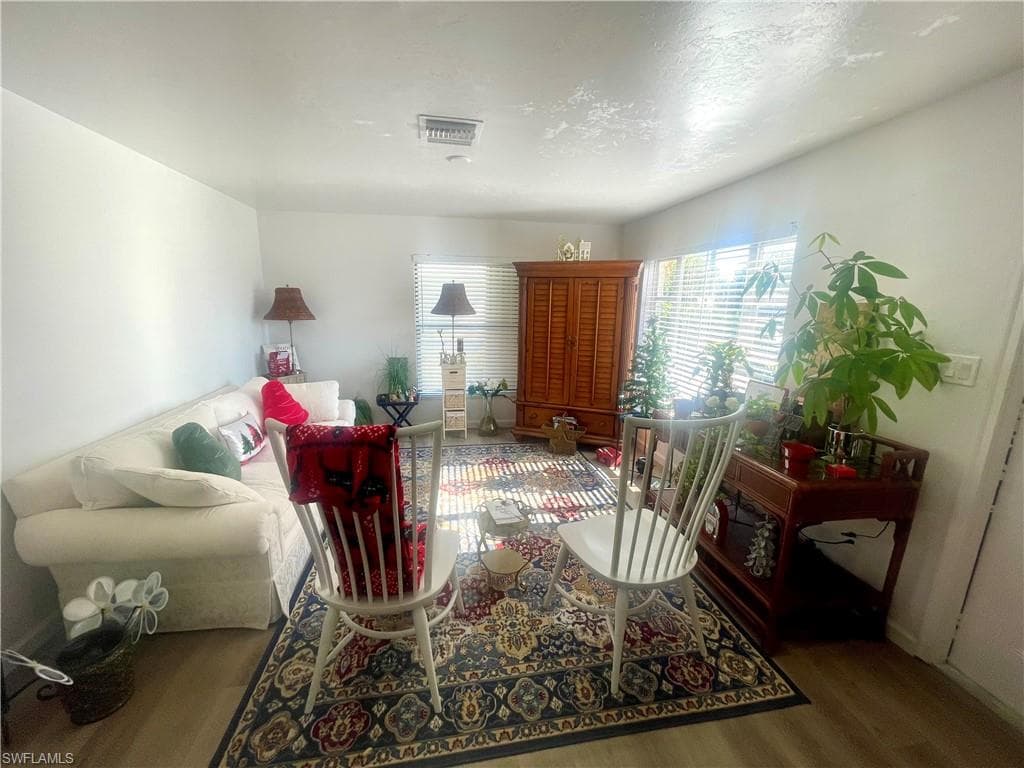 1339 5th AVE N, NAPLES FL 34102-2