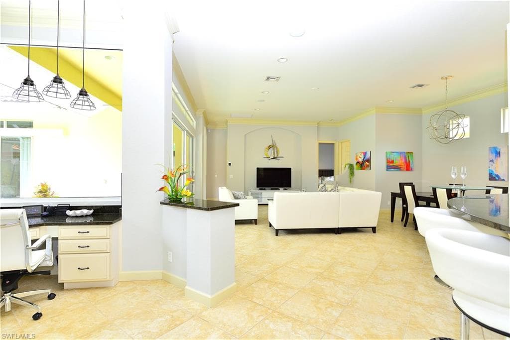 634 Soliel DR, NAPLES FL 34110-6