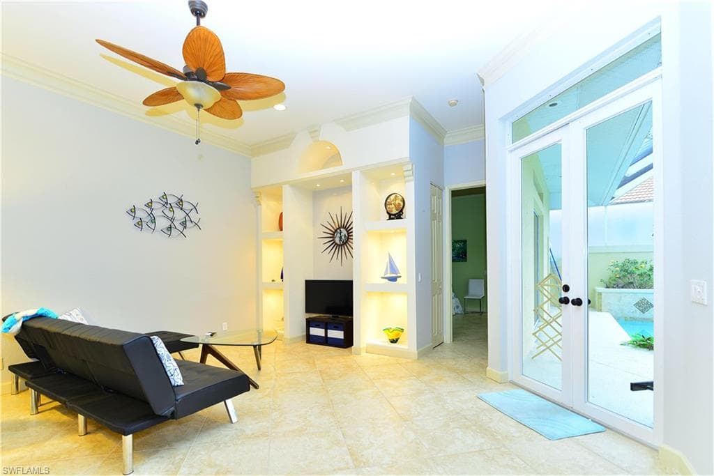 634 Soliel DR, NAPLES FL 34110-7