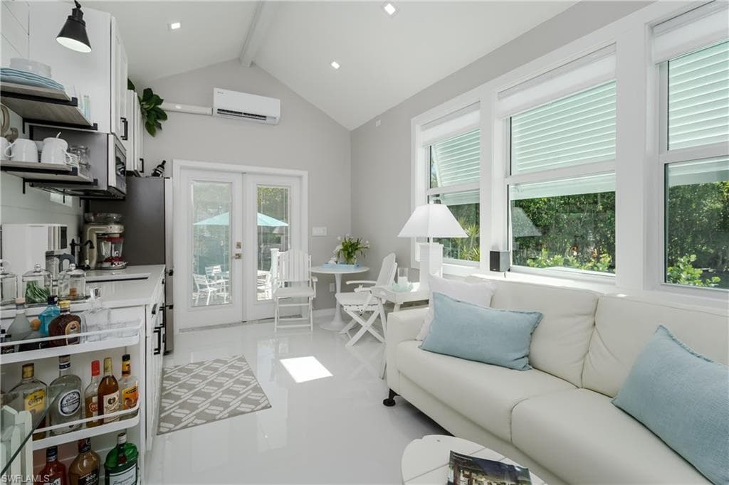 13598 Snapper LN, NAPLES FL 34114-25