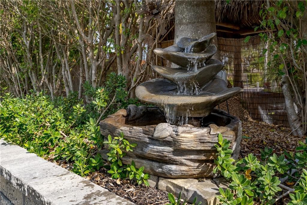 13598 Snapper LN, NAPLES FL 34114-21