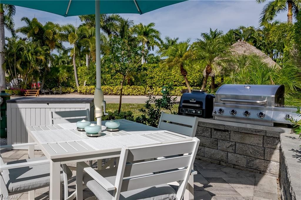 13598 Snapper LN, NAPLES FL 34114-19