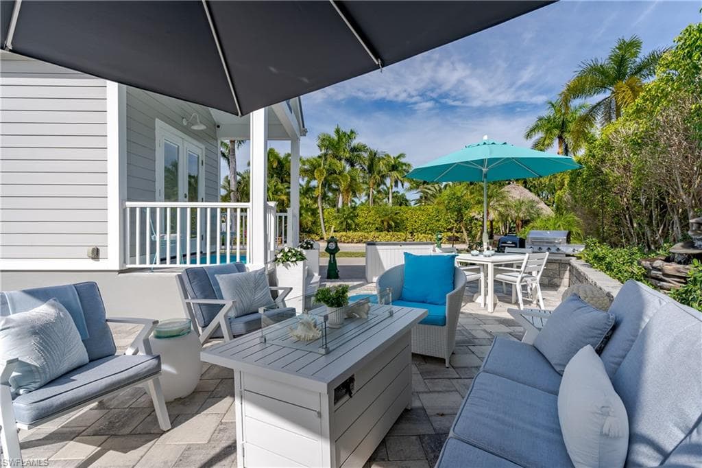 13598 Snapper LN, NAPLES FL 34114-8
