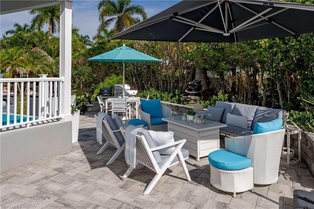 13598 Snapper LN, NAPLES FL 34114-10