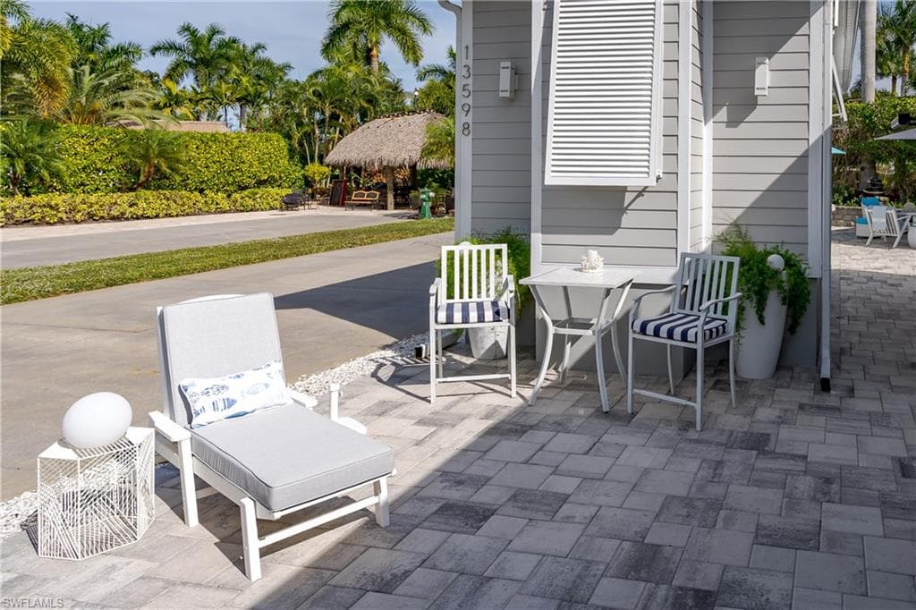 13598 Snapper LN, NAPLES FL 34114-3