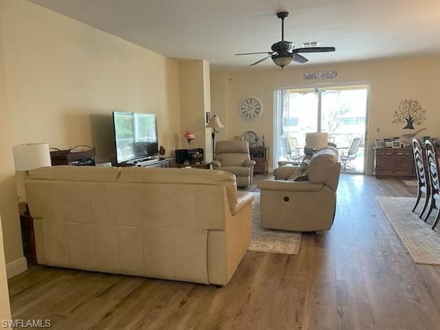 9214 Palm Island CIR, NORTH FORT MYERS FL 33903-6