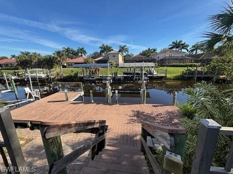 9214 Palm Island CIR, NORTH FORT MYERS FL 33903-2