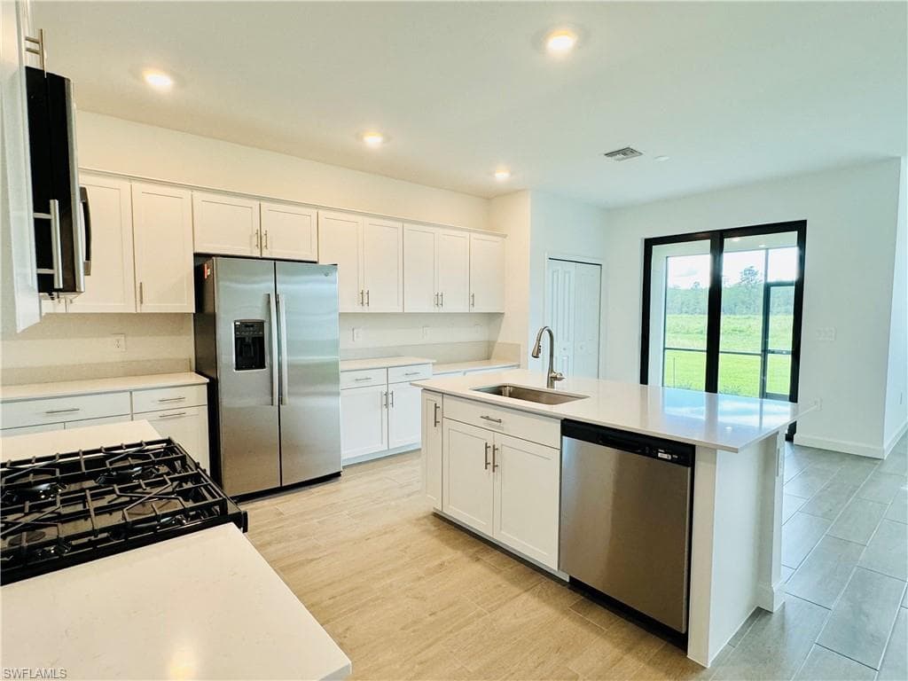 20464 VERAWOOD LOOP LOOP, ESTERO FL 33928-8