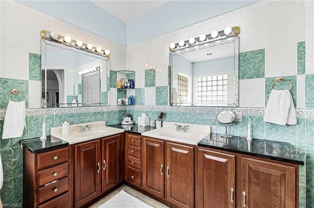 6451 River Club CT, NORTH FORT MYERS FL 33917-19