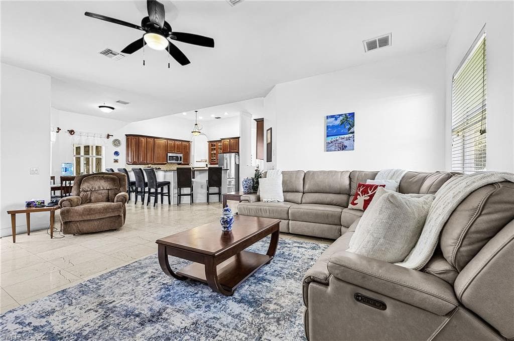 6451 River Club CT, NORTH FORT MYERS FL 33917-8