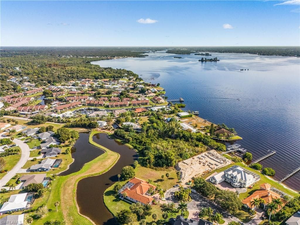 6451 River Club CT, NORTH FORT MYERS FL 33917-29