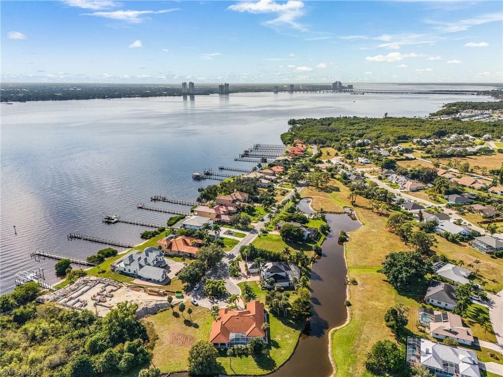 6451 River Club CT, NORTH FORT MYERS FL 33917-28