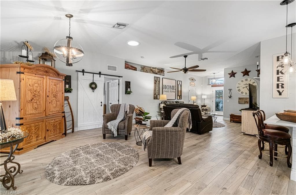 4656 Varsity CIR, LEHIGH ACRES FL 33971-10