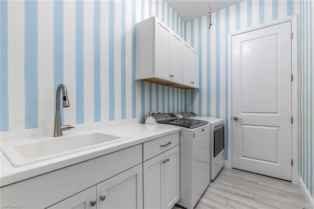 13853 Magnolia Isle DR, FORT MYERS FL 33905-17