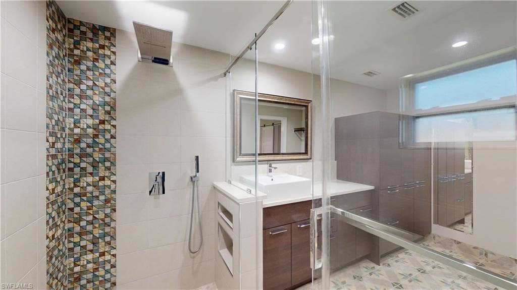 27514 Playa Del Rey LN, BONITA SPRINGS FL 34135-16