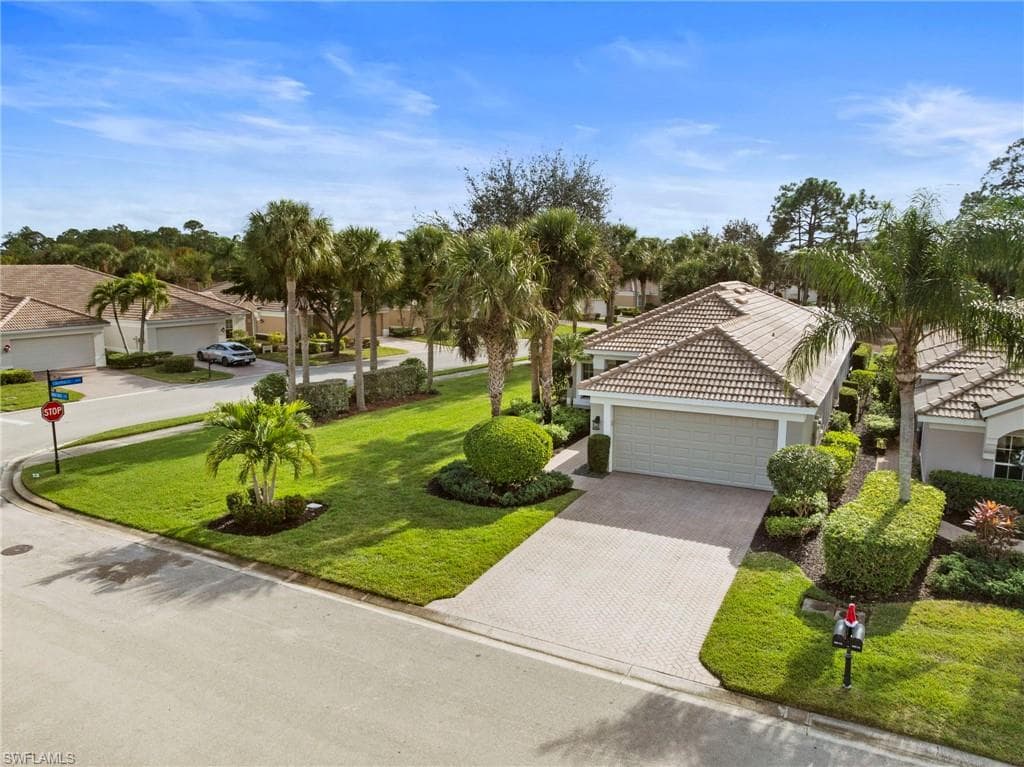 9913 Horse Creek RD, FORT MYERS FL 33913-41