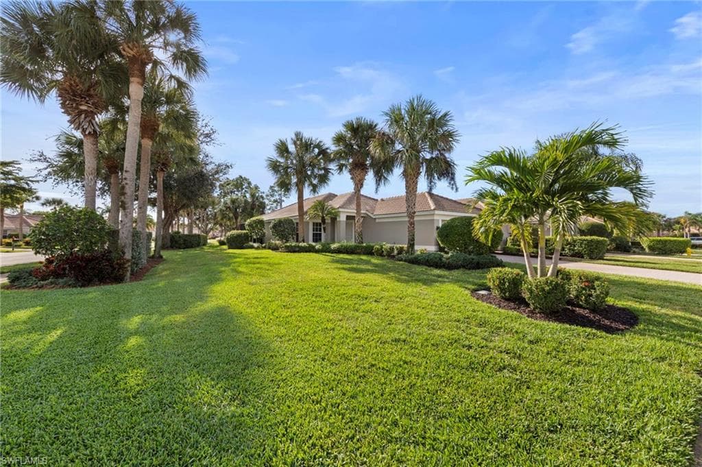 9913 Horse Creek RD, FORT MYERS FL 33913-4