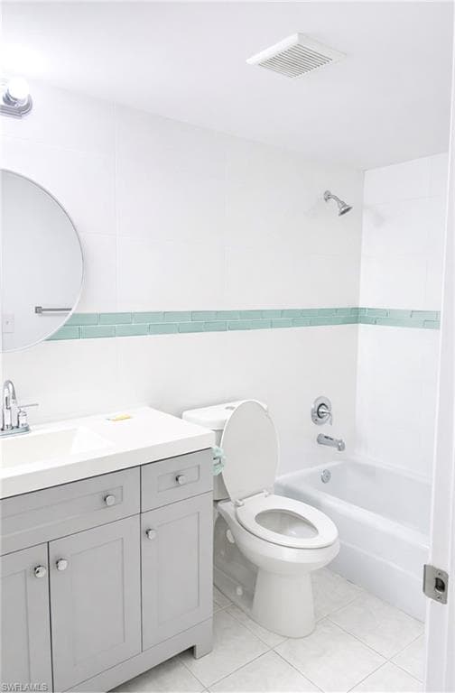 3325 Airport RD N # F1, NAPLES FL 34105-3