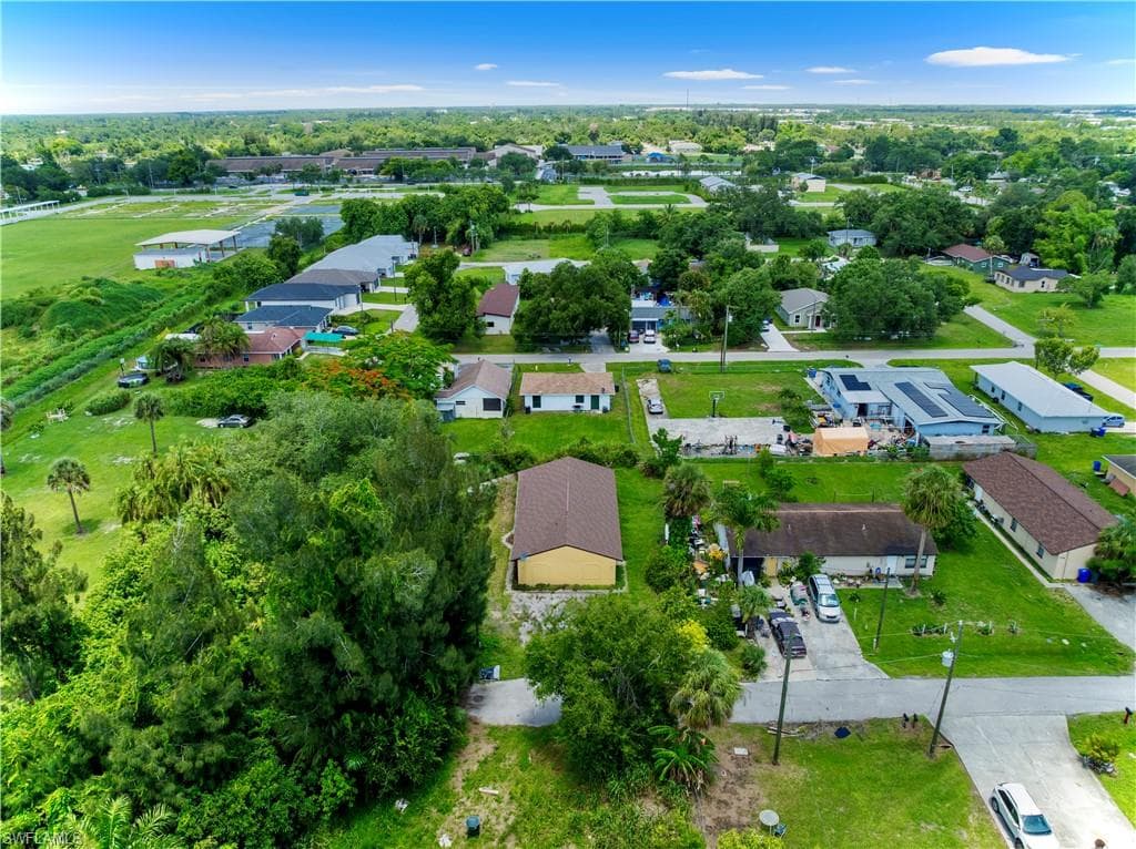 210 Charlotte AVE, FORT MYERS FL 33916-15