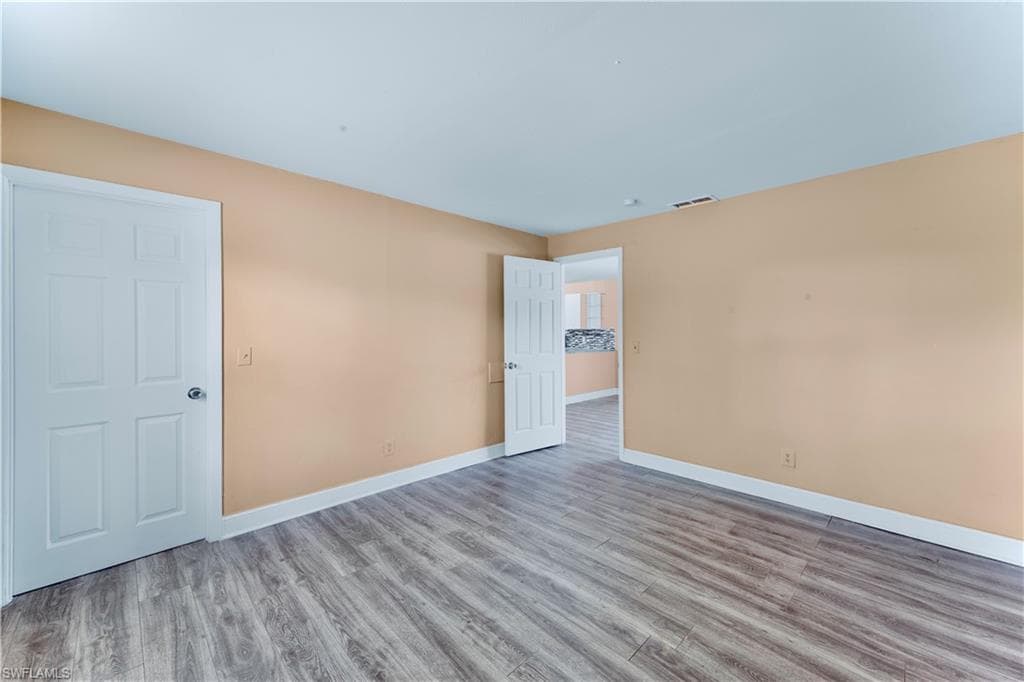 210 Charlotte AVE, FORT MYERS FL 33916-7