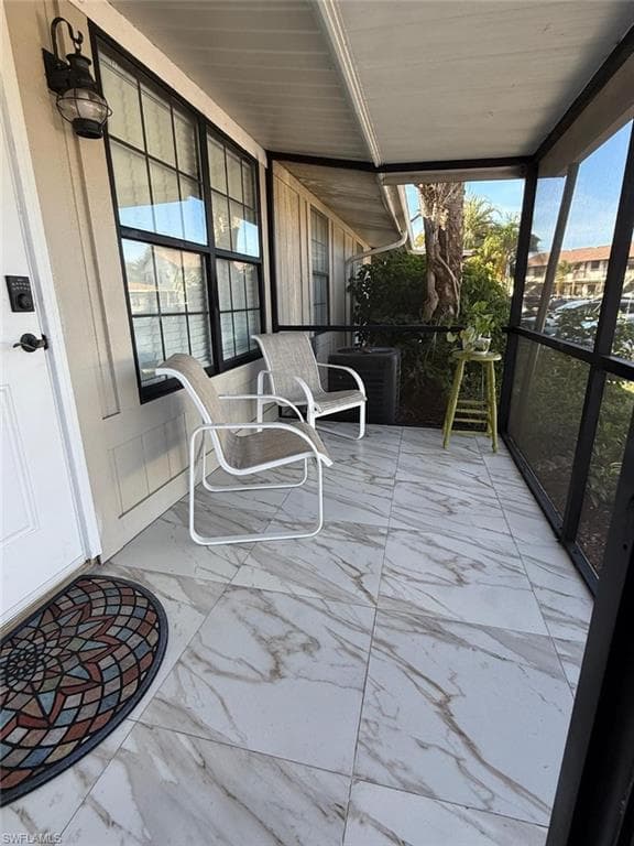 5330 Treetops DR # F4, NAPLES FL 34113-1