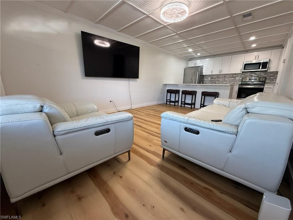 5330 Treetops DR # F4, NAPLES FL 34113-2