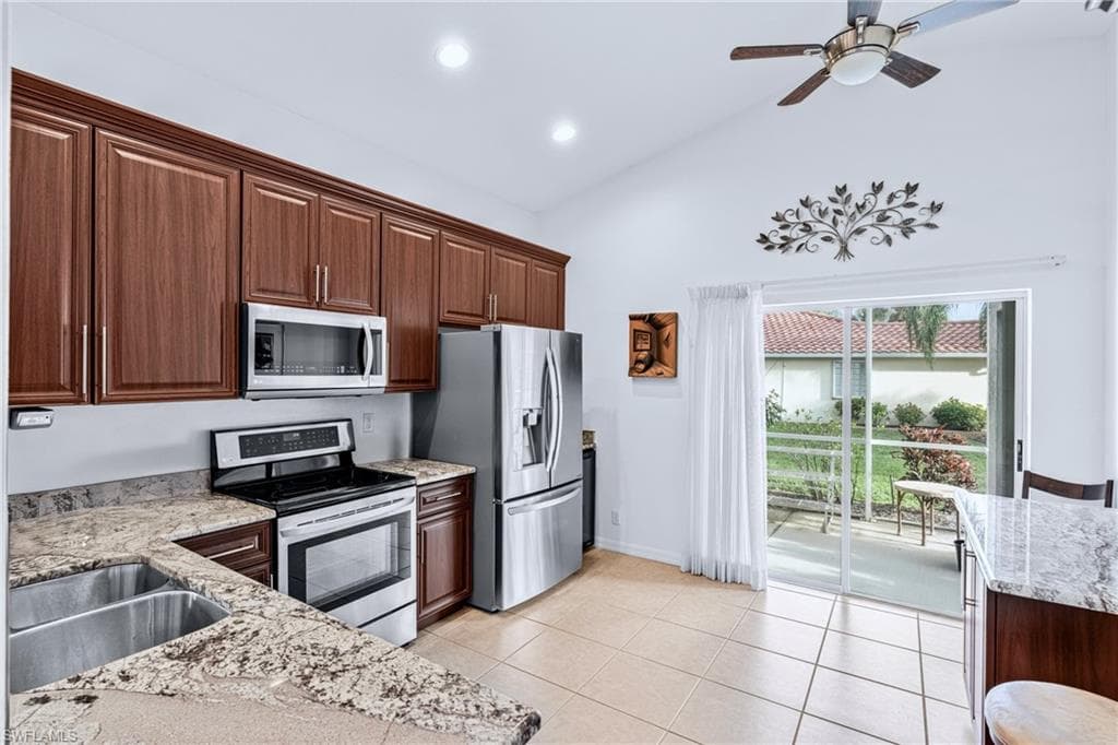 8949 Cascades Isle BLVD, ESTERO FL 33928-5