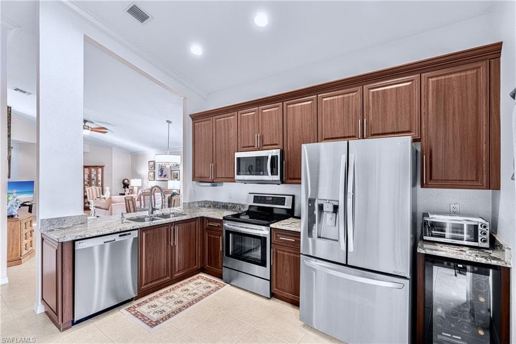 8949 Cascades Isle BLVD, ESTERO FL 33928-6