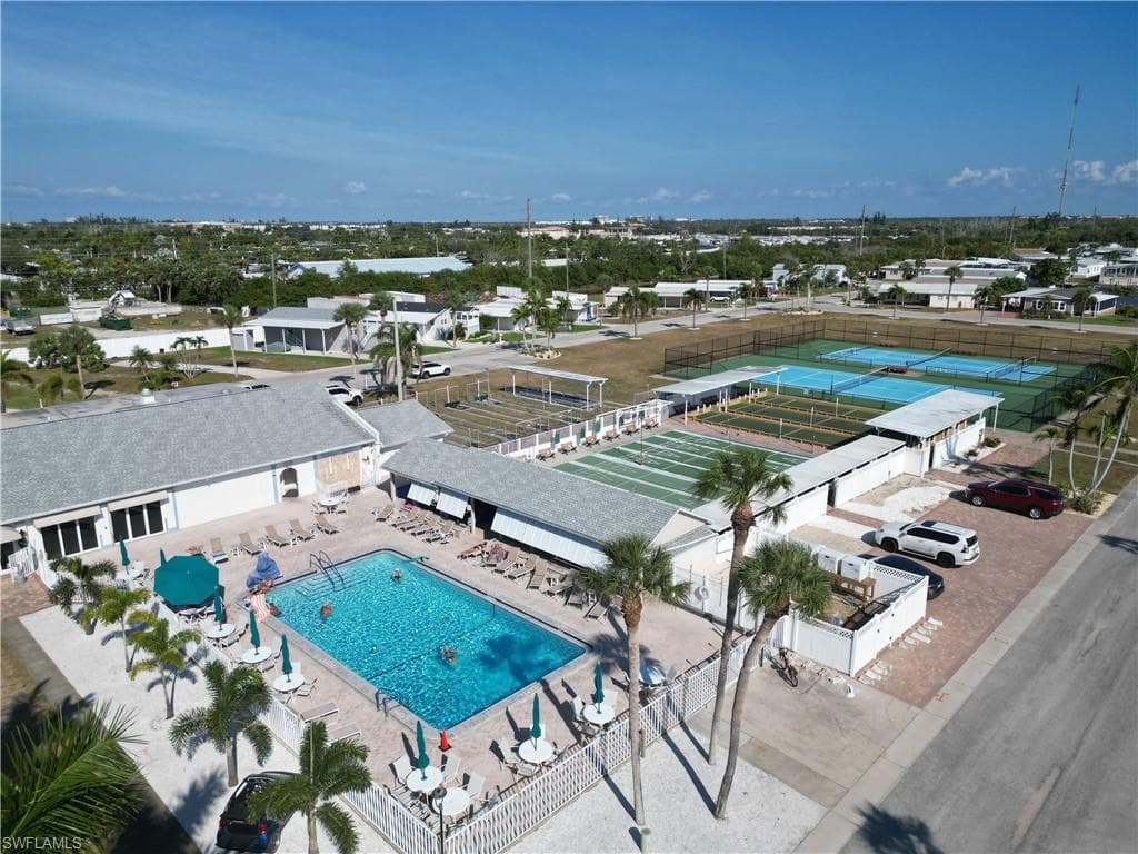 11210 Bayside LN, FORT MYERS BEACH FL 33931-3