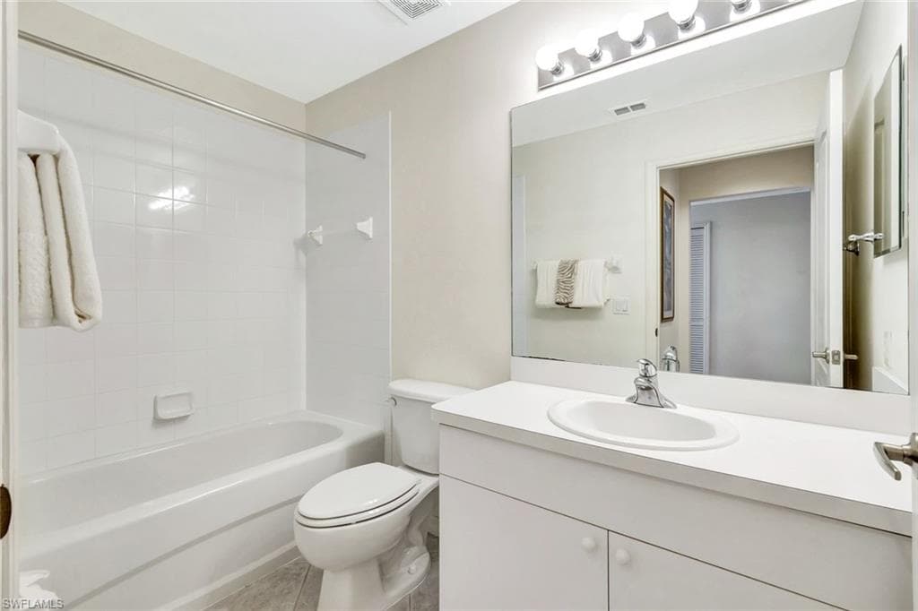 16595 Lake Circle DR # 233, FORT MYERS FL 33908-28