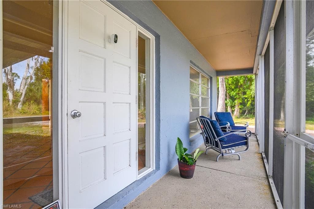 48 Republic DR, NAPLES FL 34112-9