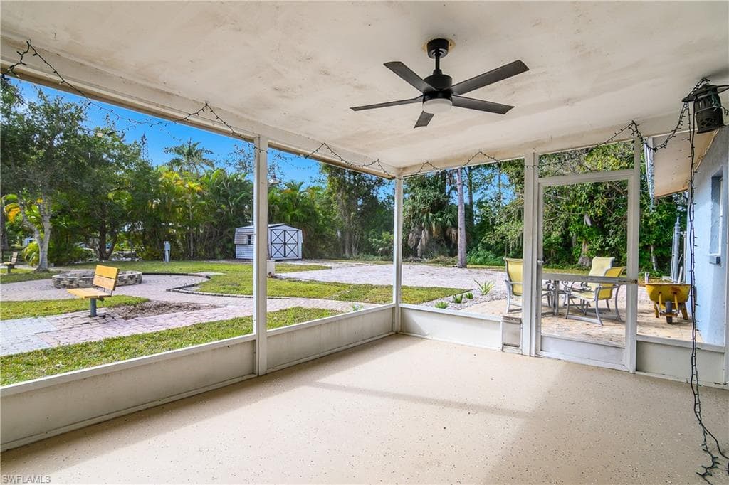 48 Republic DR, NAPLES FL 34112-17