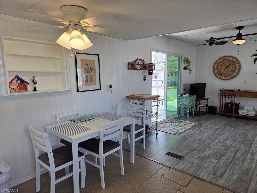 629 Vista DR, NORTH FORT MYERS FL 33917-11