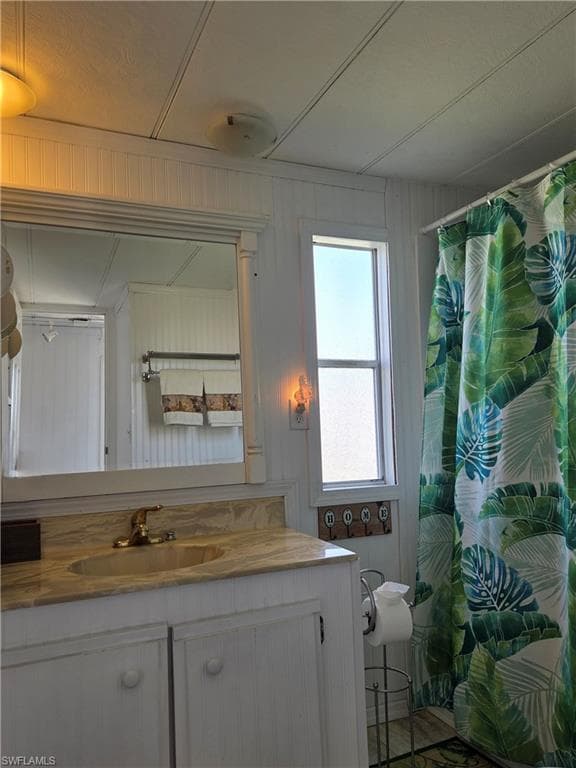 629 Vista DR, NORTH FORT MYERS FL 33917-21