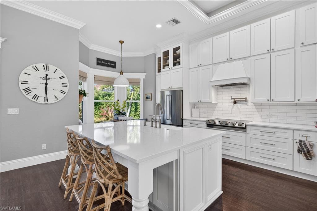 24920 Divot DR, BONITA SPRINGS FL 34135-3