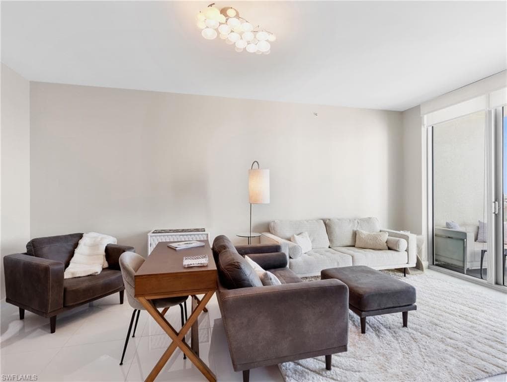 3000 Oasis Grand BLVD # 1206, FORT MYERS FL 33916-6