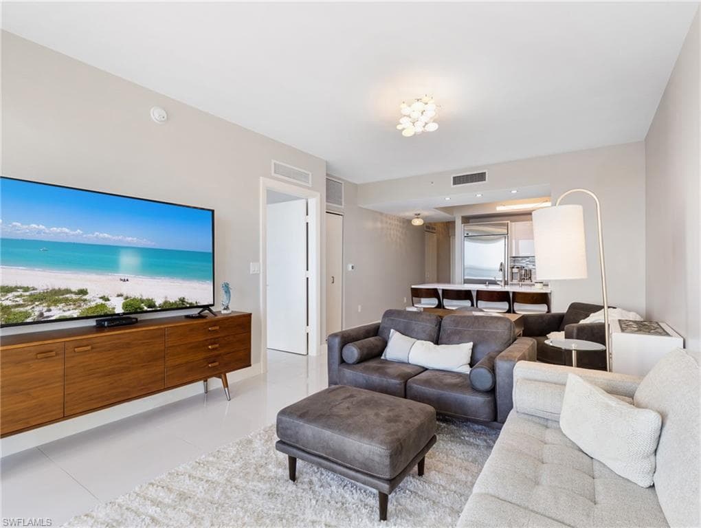 3000 Oasis Grand BLVD # 1206, FORT MYERS FL 33916-4