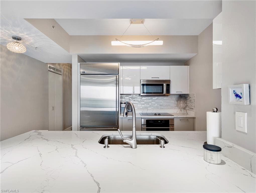 3000 Oasis Grand BLVD # 1206, FORT MYERS FL 33916-10