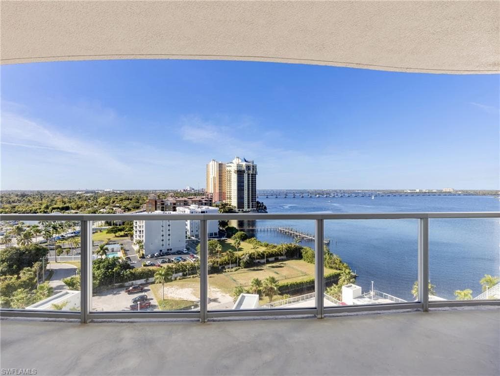 3000 Oasis Grand BLVD # 1206, FORT MYERS FL 33916-18