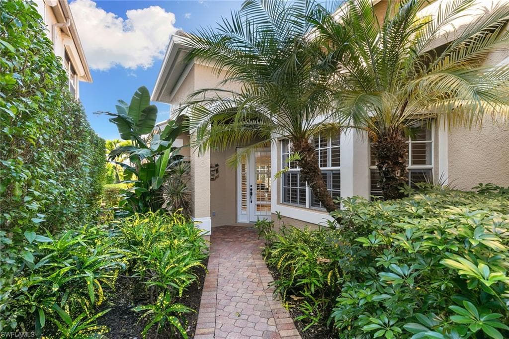 14797 Glen Eden DR, NAPLES FL 34110-31
