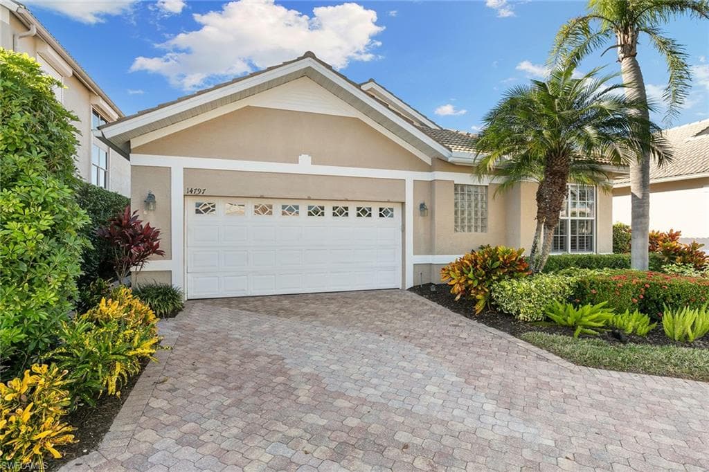 14797 Glen Eden DR, NAPLES FL 34110-30