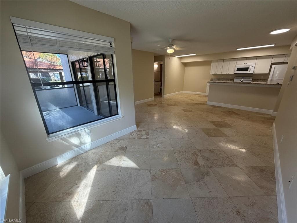 2166 Arbour Walk CIR # 2411, NAPLES FL 34109-1