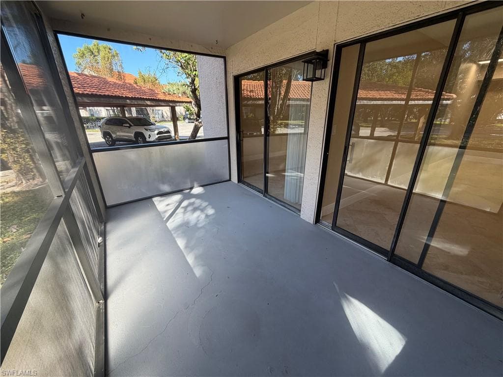 2166 Arbour Walk CIR # 2411, NAPLES FL 34109-12