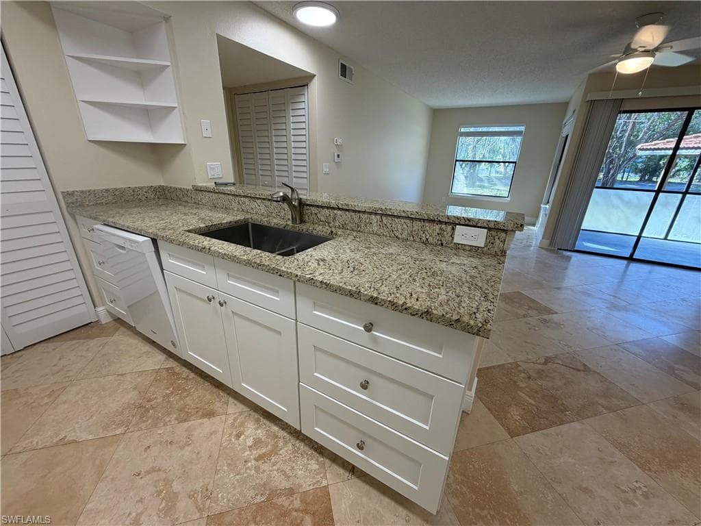 2166 Arbour Walk CIR # 2411, NAPLES FL 34109-6