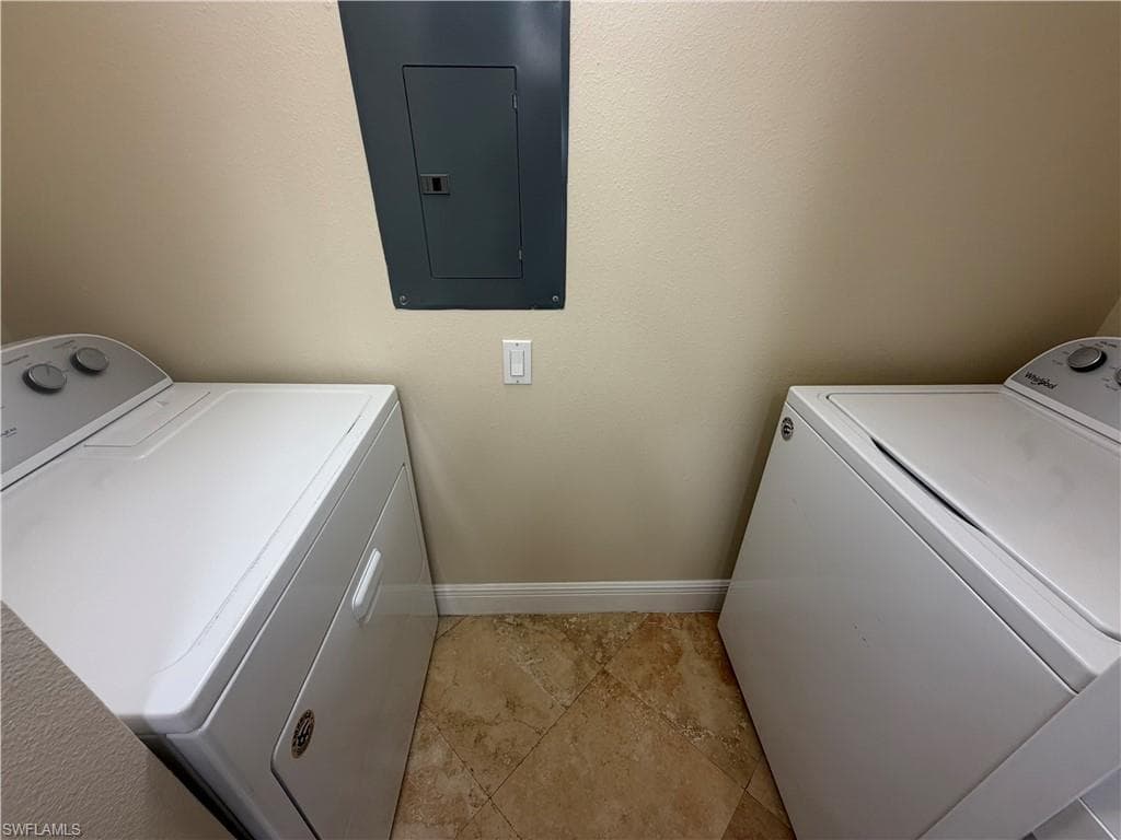 2166 Arbour Walk CIR # 2411, NAPLES FL 34109-13